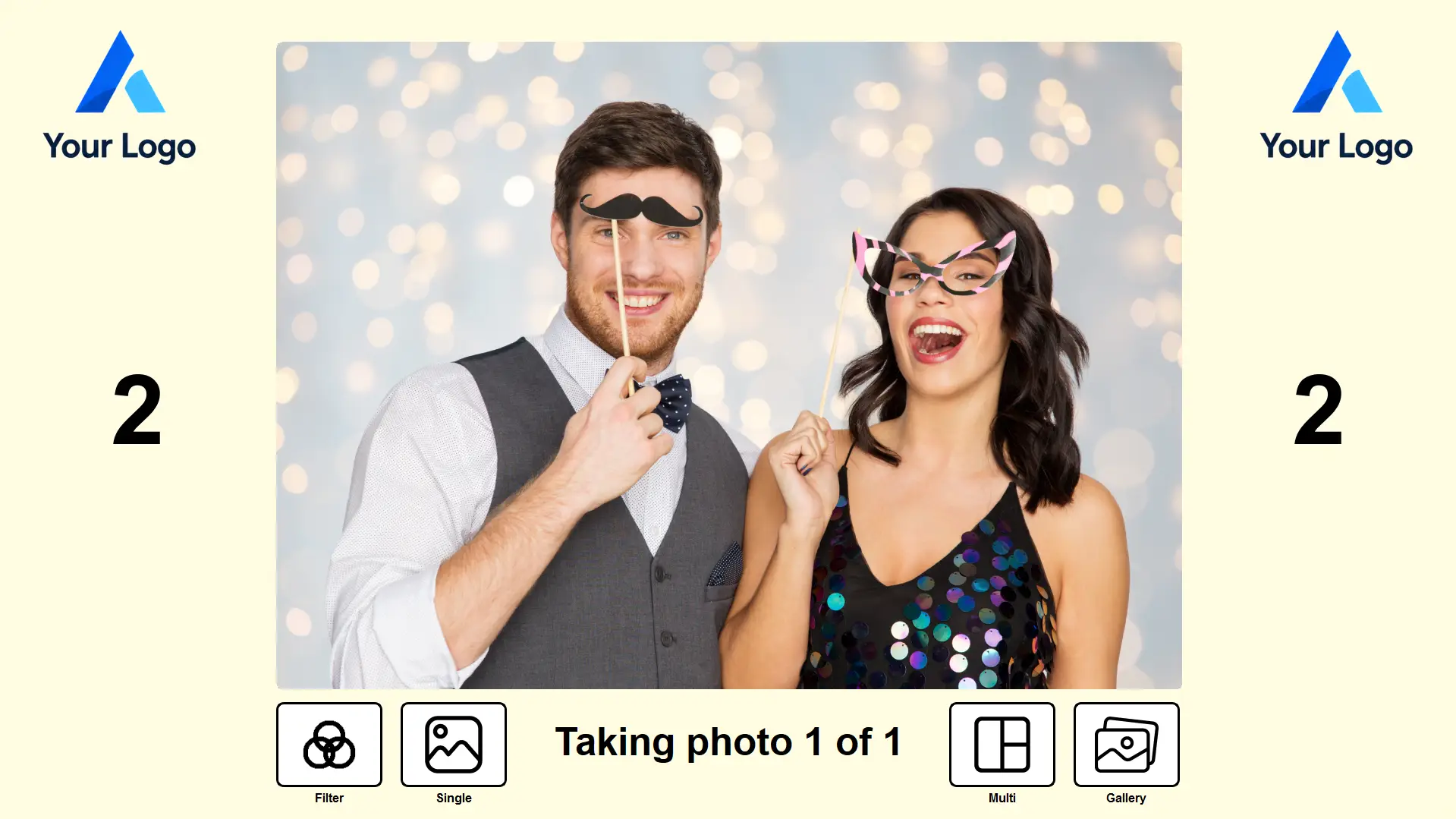 Branded photobooth welcome screen example