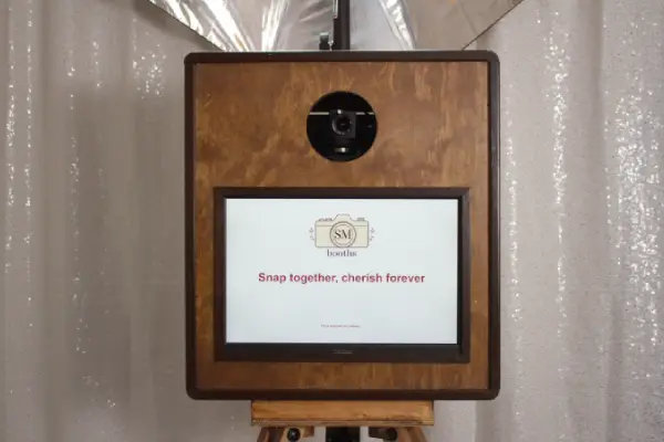 The Maple photobooth full view